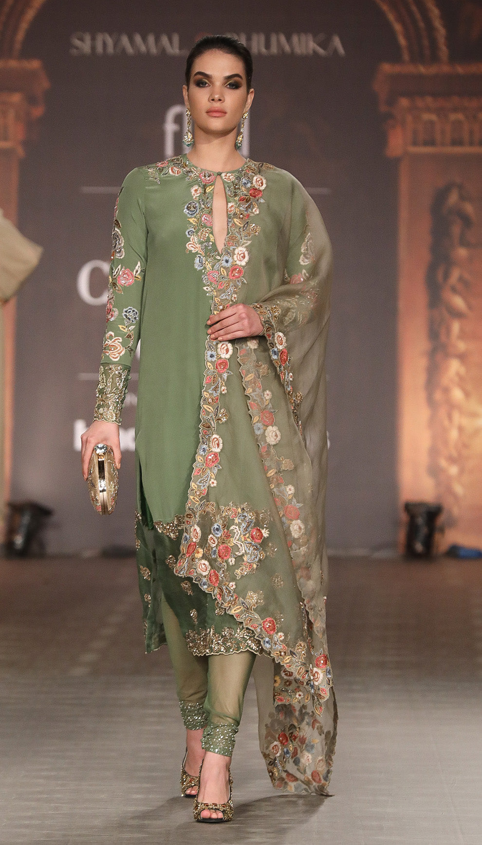 A Muted Olive Crepe Silk Kurta